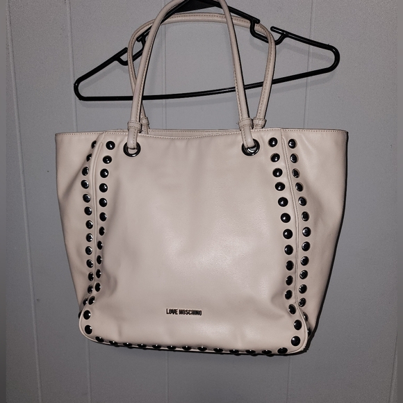Love Moschino NWOT Gorgeous 😍❤️ Cream Leather Designer Purse - Picture 15 of 16